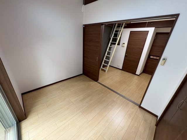 EPガーデン鬼越の居間・リビング