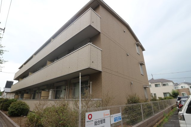 オ・ソレイユABIKOの外観