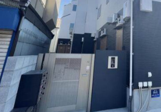 中野区鷺宮５丁目のアパートのエントランス