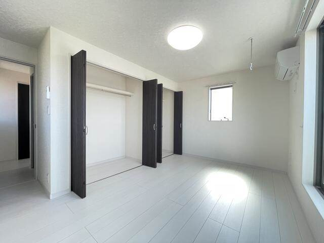 中野区鷺宮５丁目のアパートの寝室