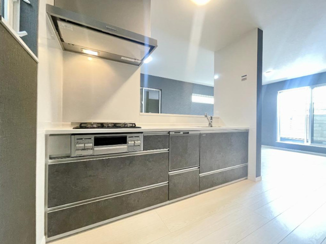 【キッチン】 | 八尾市上之島町北1丁目 | 対面式のシステムキッチンです♪