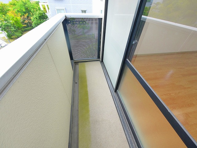 エントピア梅美　A棟のバルコニー|バルコニーがあります