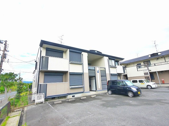 エントピア梅美　A棟の外観|おしゃれな外観です