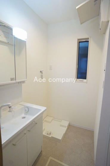 【ランドリースペース】 | 八尾市東弓削1丁目 | 床下収納付きです♪