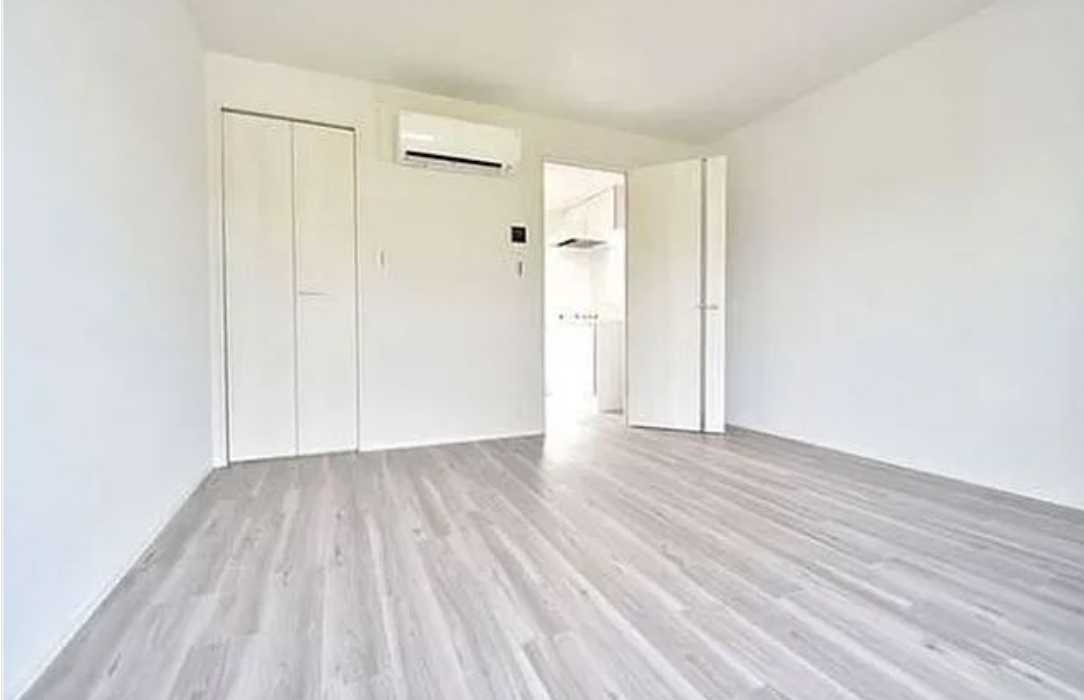 エルファーロ世田谷三宿　敷金０　礼金０　ペット相談の居間・リビング