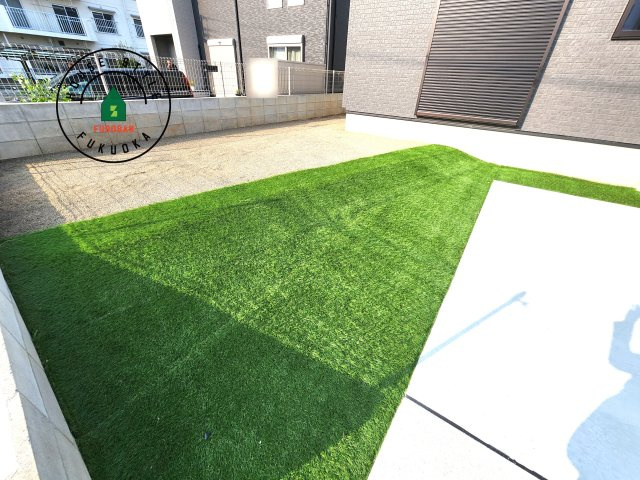 福岡市東区高美台2丁目第1-1棟（1号棟）の庭|お庭で自由な時間を過ごせます。