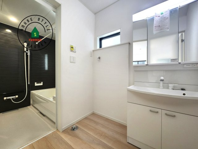 糟屋郡須恵町上須惠第4-2棟（2号棟）の内観：施工例|脱衣所、洗面所は小さなプライベートスペース。歯磨き、洗顔と毎日施す個人空間。