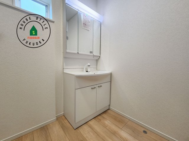 大野城市乙金台2丁目第2-1棟（1号棟）の独立洗面台|洗面所は小さなプライベートスペース。歯磨き、洗顔と毎日施す個人空間。