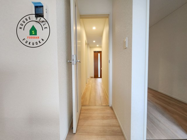 大野城市乙金台2丁目第2-1棟（1号棟）の内装|平屋はワンフロアしかないため、部屋と部屋の距離が近くなります。 生活音の緩衝材として廊下を活用するのがおすすめです。