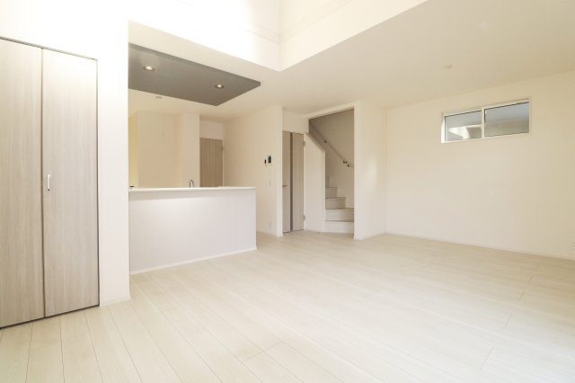 郡山市静西１丁目　　　3号棟　　　大成小学校、郡山第７中学区の居間・リビング