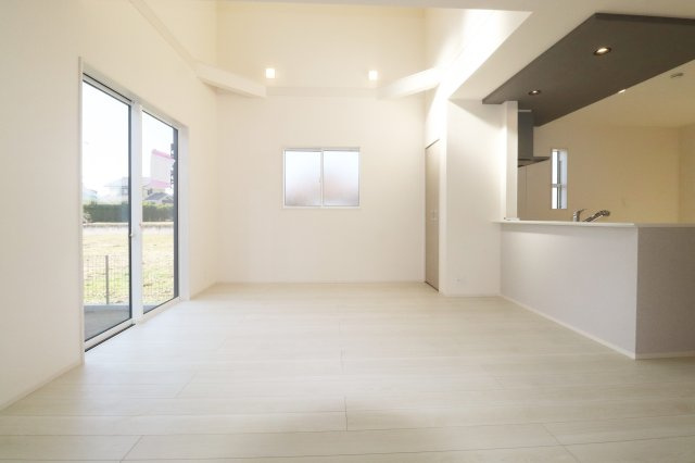 郡山市静西１丁目　　　3号棟　　　大成小学校、郡山第７中学区の居間・リビング