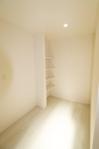 郡山市静西１丁目　　　3号棟　　　大成小学校、郡山第７中学区の収納