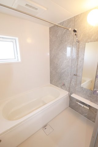 郡山市静西１丁目　　　3号棟　　　大成小学校、郡山第７中学区の浴室