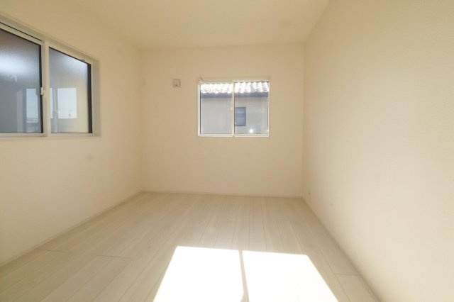 郡山市静西１丁目　　　3号棟　　　大成小学校、郡山第７中学区の洋室