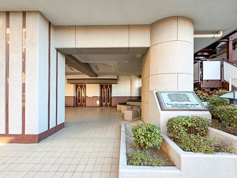 ライオンズマンション綾瀬・谷中公園305号室のロビー