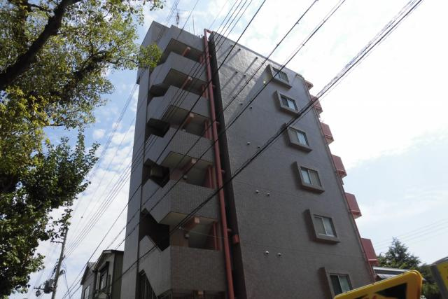 アルファコートの外観