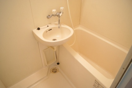 アルファコートの浴室