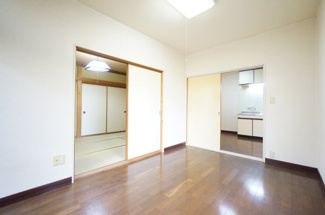 【洋室】 | コーポりら