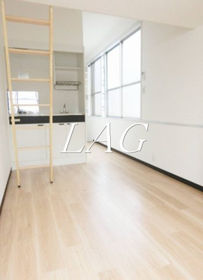 【居間・リビング】 | 東海ビル | 洋室のお部屋です。