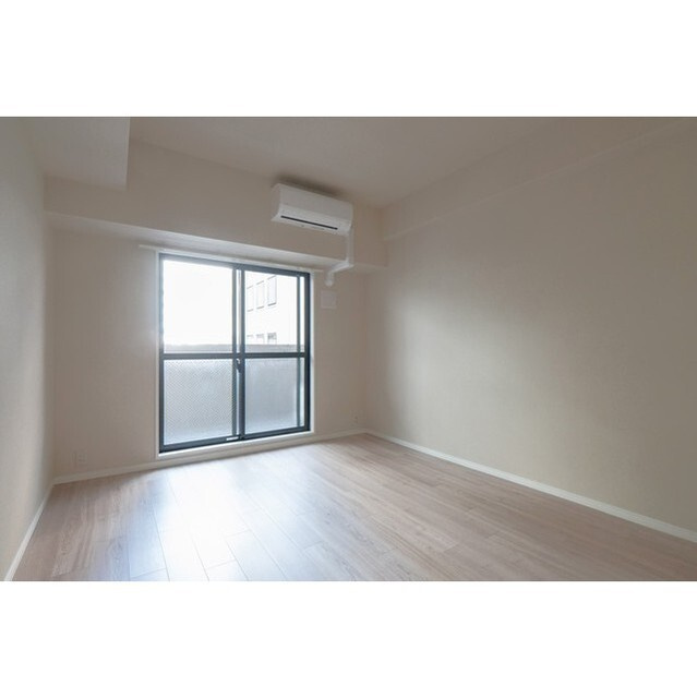 ミリアレジデンス赤坂の居間・リビング