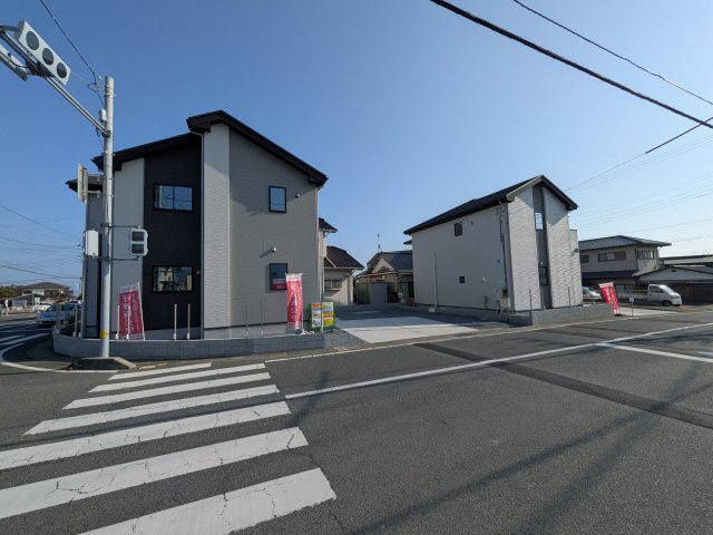 日立市東町　3期　新築戸建　1号棟の前面道路含む現地写真