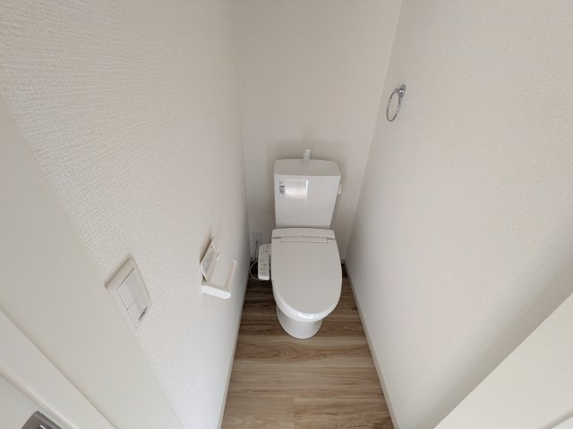 日立市東町　3期　新築戸建　1号棟のトイレ