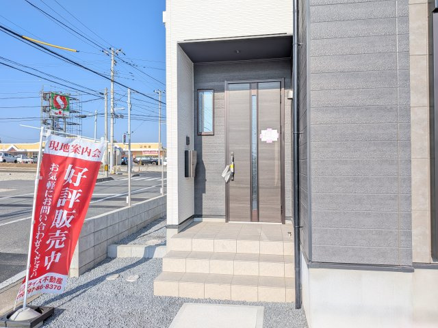 日立市東町　3期　新築戸建　2号棟の玄関