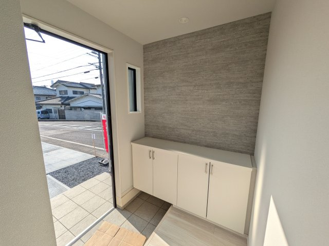 日立市東町　3期　新築戸建　2号棟の玄関