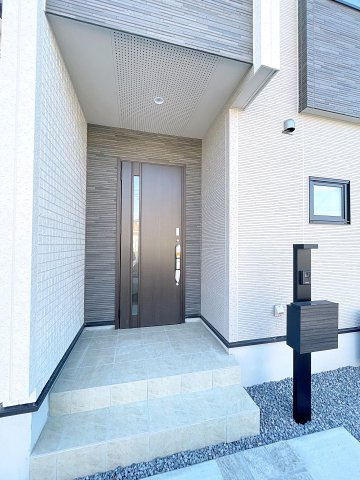 新築戸建・新築建売　郡山市静西一丁目　大成小・第七中の玄関