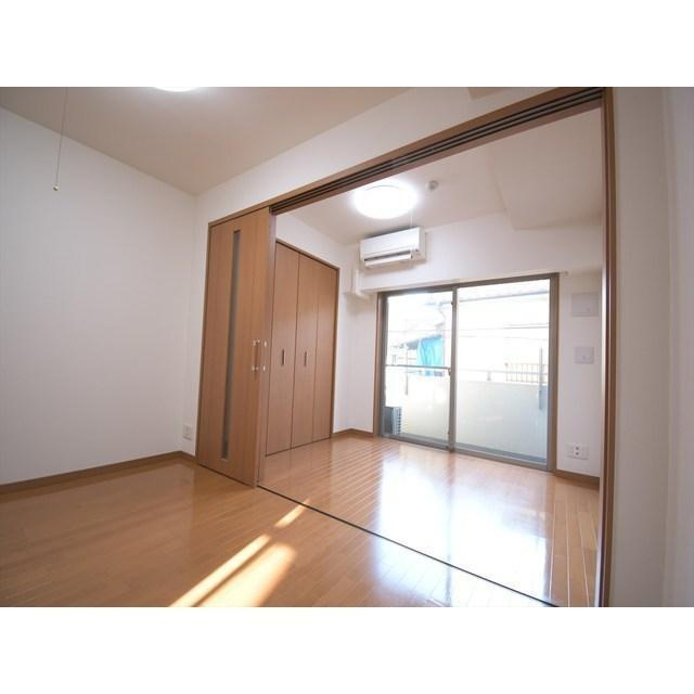 ルクレ代田橋の居間・リビング