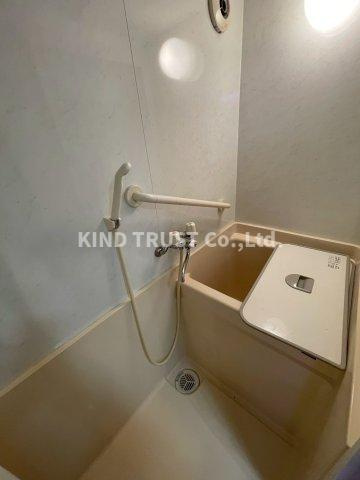 シャトー南森町の浴室|日々の疲れを癒すお風呂付です