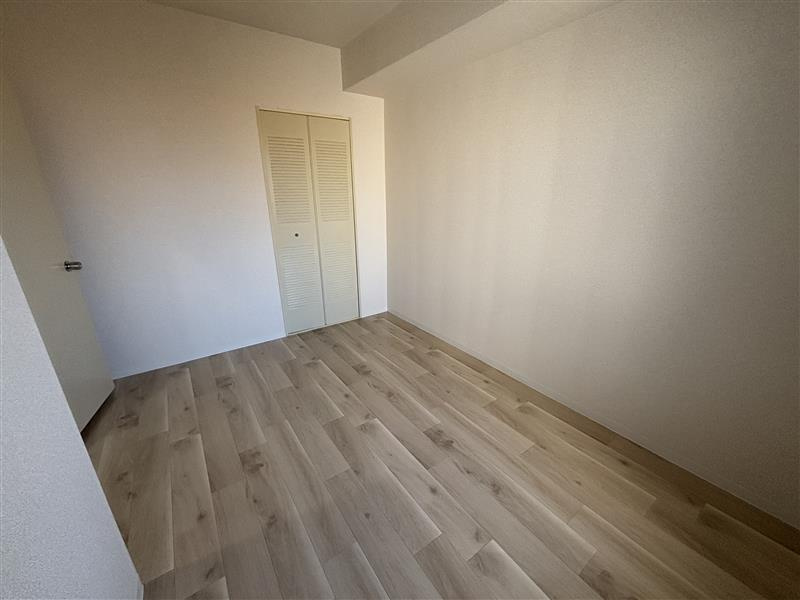 メゾンＭ香ヶ丘の洋室