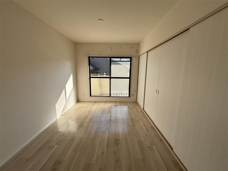 メゾンＭ香ヶ丘の洋室