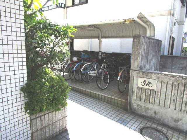 メゾンＭ香ヶ丘のその他共用部分|駐輪場