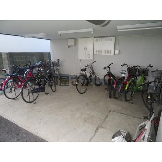 アセンズシティ２のその他|駐輪場