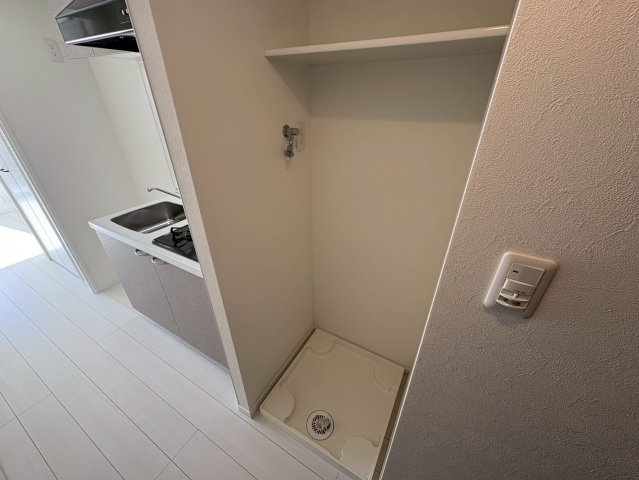 S-RESIDENCE本中山aloriaの玄関