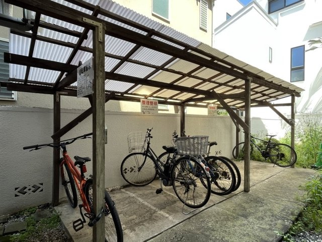 スカイコート世田谷のその他共用部分|駐輪場