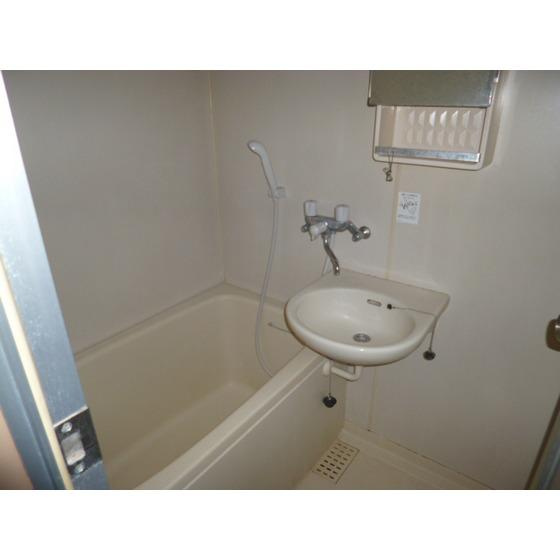 シェンブルグの浴室|お風呂で日々の疲れを落としましょう