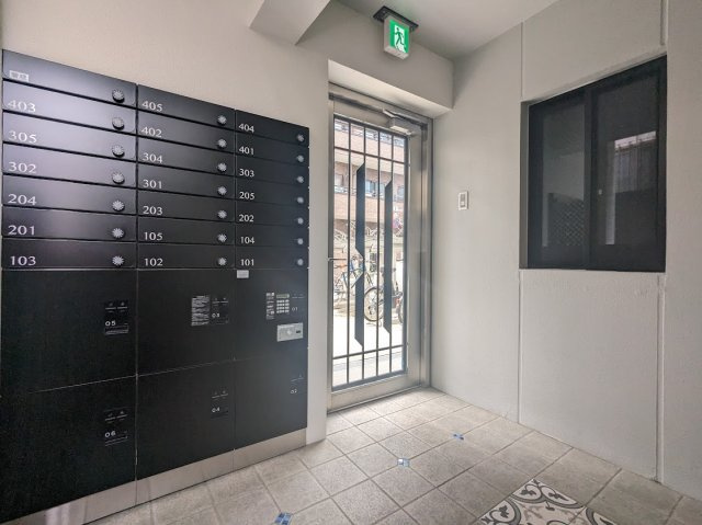 エルファーロ世田谷三宿のエントランス|清潔なエントランスです