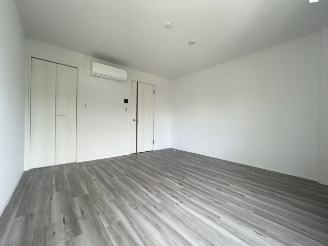 エルファーロ世田谷三宿の居間・リビング|こちらの居間で趣味の時間をお楽しみください