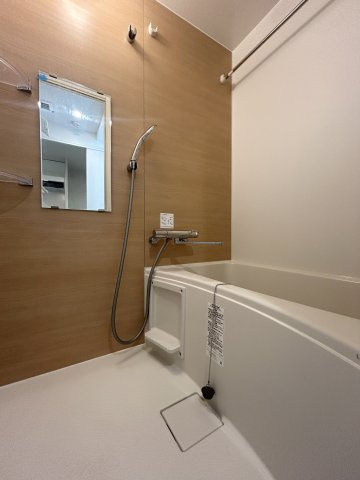 エルファーロ世田谷三宿の浴室|日々の疲れを癒すお風呂付です