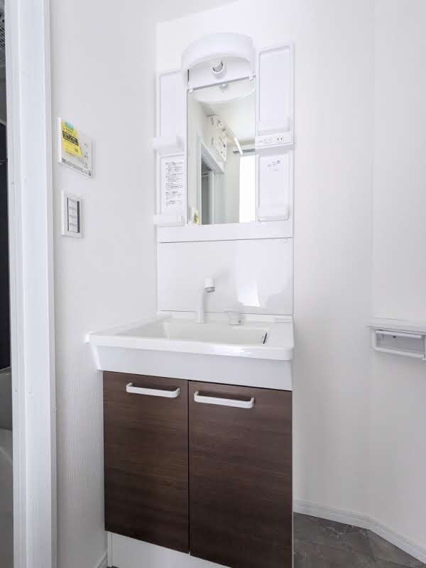 アベリアハイムの洗面所|忙しい朝には欠かせない洗面所です