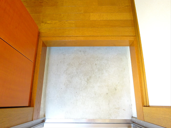 セジュール和泉の玄関|明るい玄関です