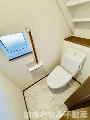 佐波郡玉村町斎田　A号棟(全６棟)　ハートフルタウン　新築建売分譲の玄関|ゆったりとした玄関です