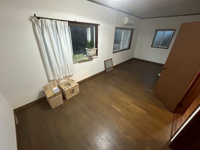 成田市吉岡　中古戸建の洋室