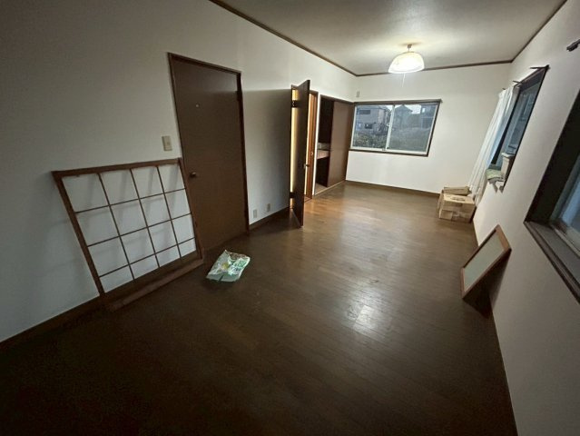 成田市吉岡　中古戸建の洋室