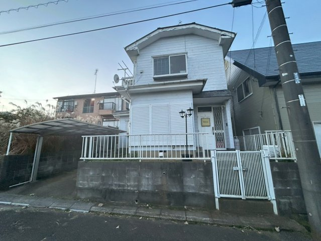 成田市吉岡　中古戸建の外観