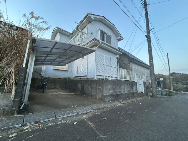 成田市吉岡　中古戸建の外観