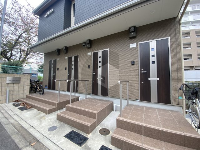 シャルマン藤田Ⅲのエントランス