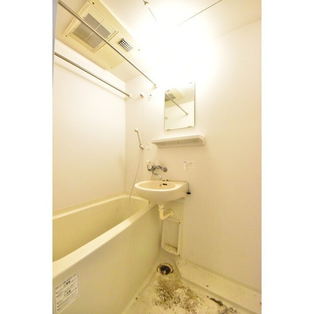 SQUARE潮見の内装